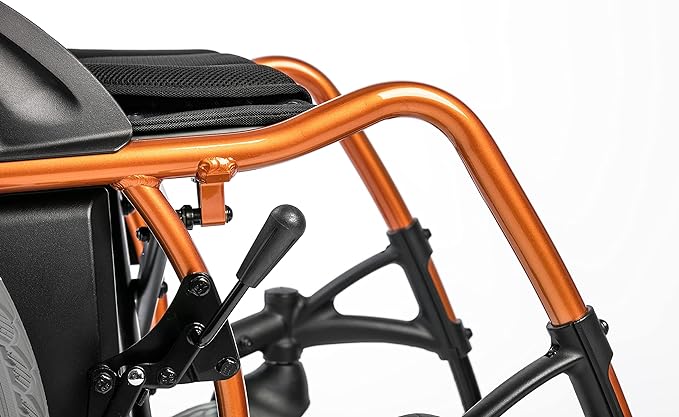 Carrozzina elettrica pieghevole Yuwell D130AL  con ruote posteriori 56 cm e corrimano