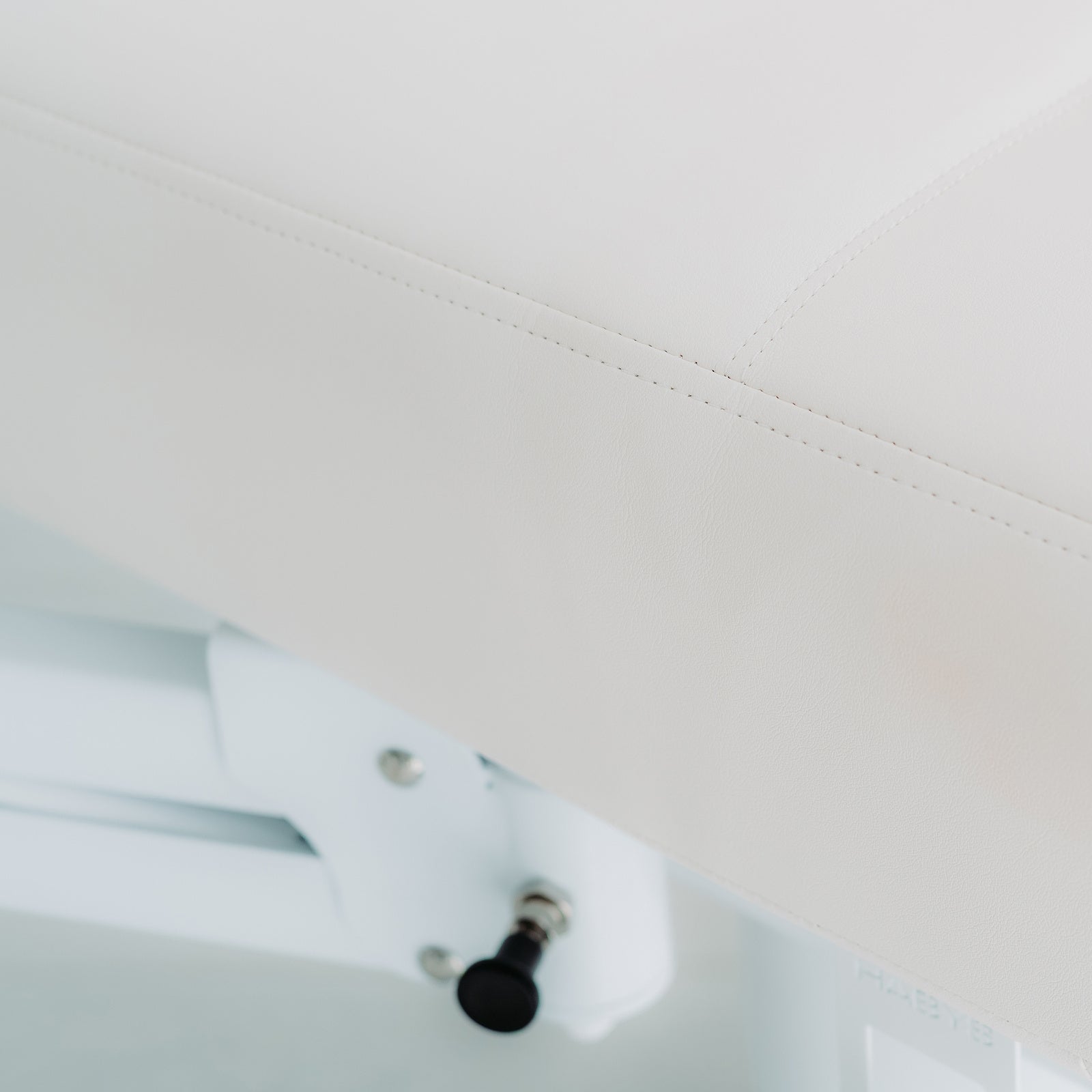 Lettino elettrico ad altezza variabile ETERNA - Larghezza 78 cm - Bianco