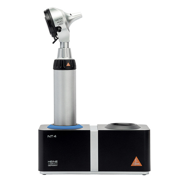 Otoscopio HEINE BETA 400 LED a F.O. 3,5 V - Caricatore da tavolo NT4 + Astuccio B-143.24.420