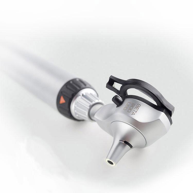 Otoscopio HEINE BETA 200 LED a F.O. 3,5 V - Manico ricaricabile BETA4 USB + Astuccio - B-141.28.388