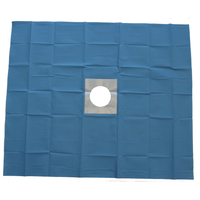 Telo chirurgico in TNT con foro adesivo - cm 100×100 sterile (conf. 50 pz.)